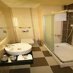 Maya Hotel
