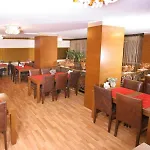 Hotel Maya