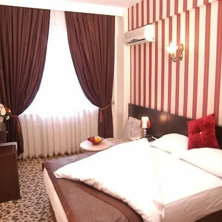 Hotel Maya