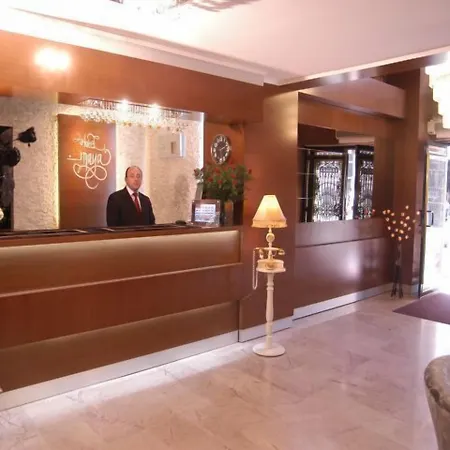 Maya Hotel