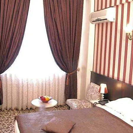 Hotel Maya