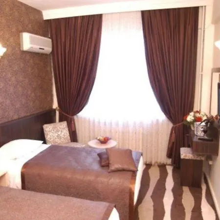 Maya Κωνσταντινούπολη